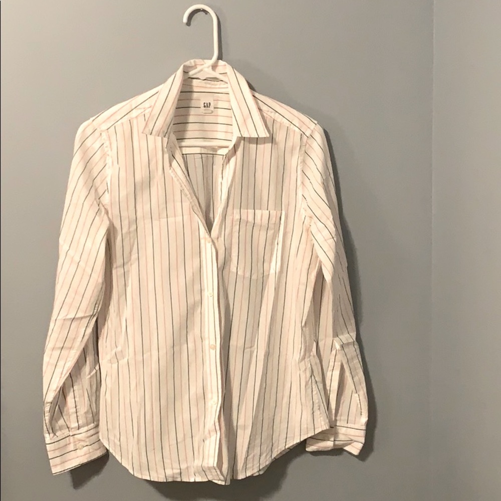 Women’s long sleeve button up sz M